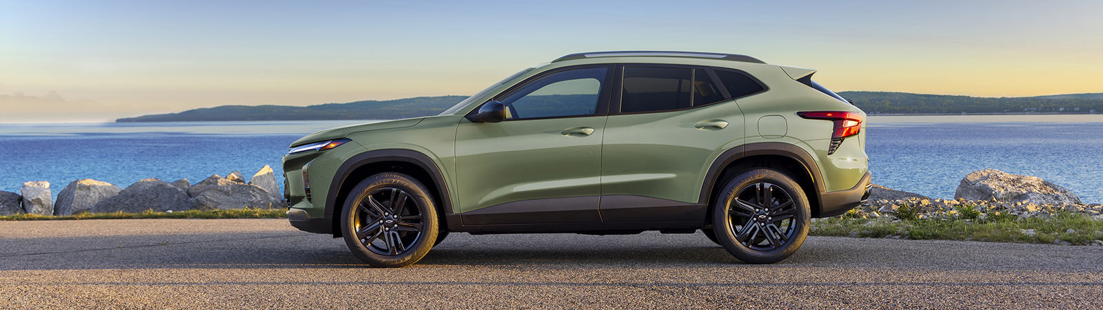 New 2026 Chevrolet Trax Compact SUV Info Specs Features Highlights Powertrain and Performance